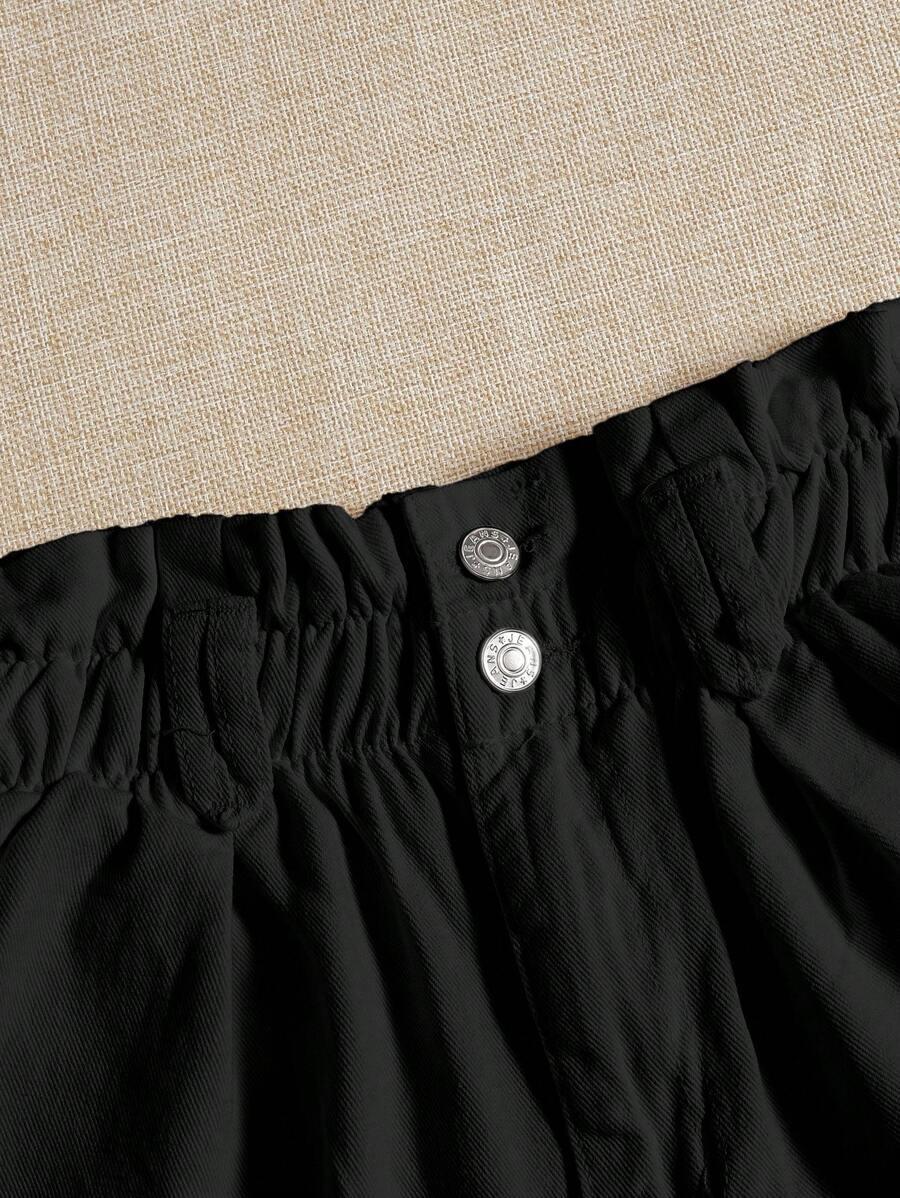 czarne spodenki jeans