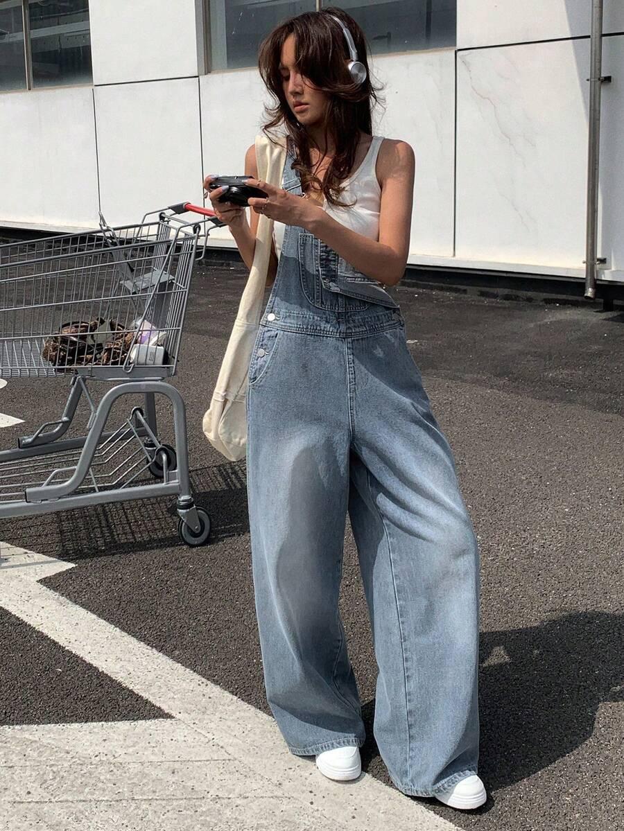niebeskie ogrodniczki jeans