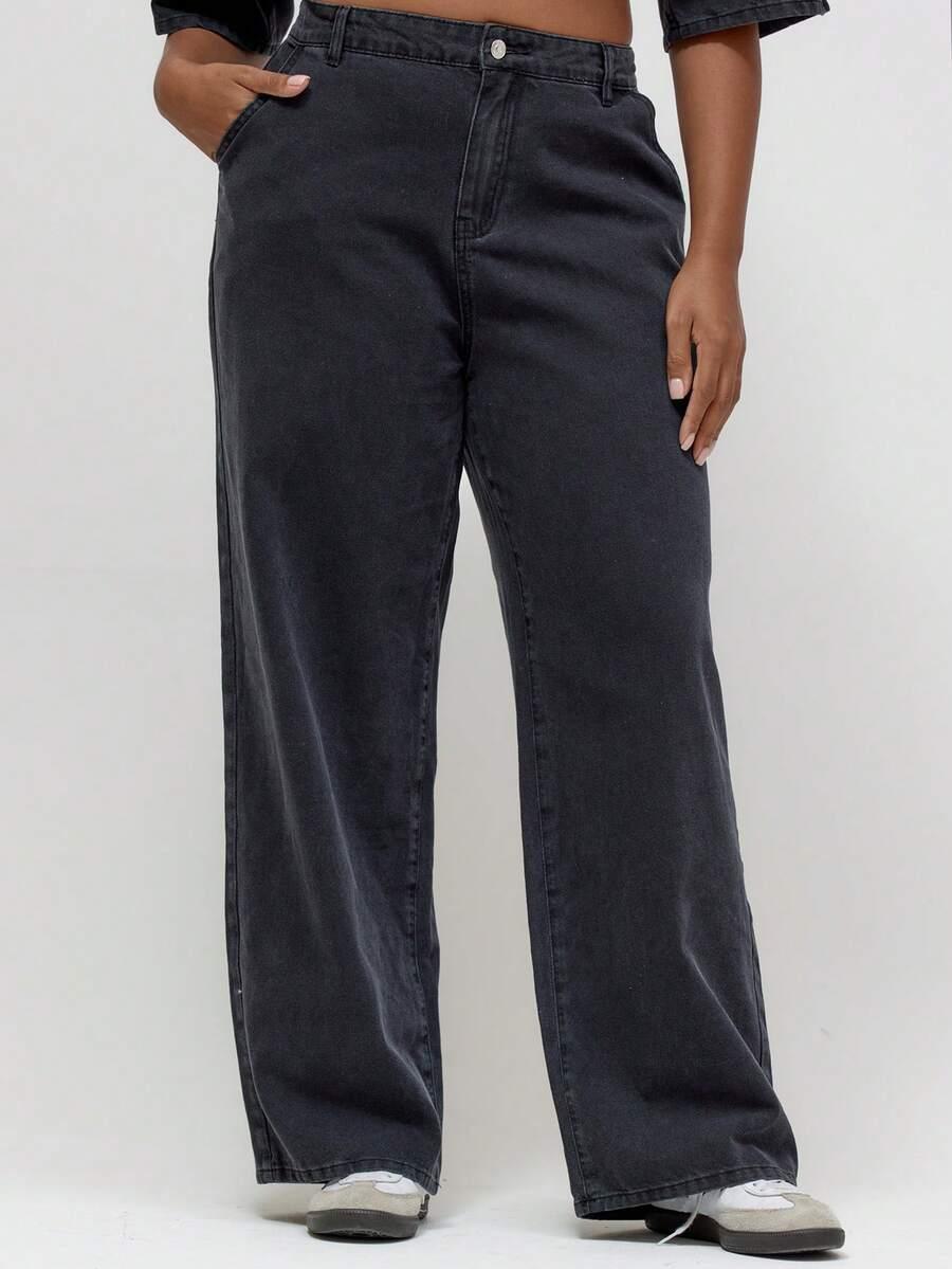 czarne spodnie jeans proste nogawki