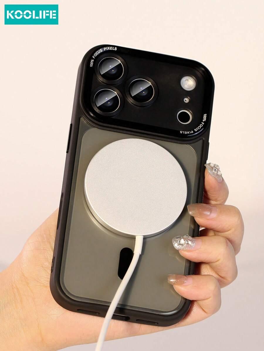 czarne etui na telefon