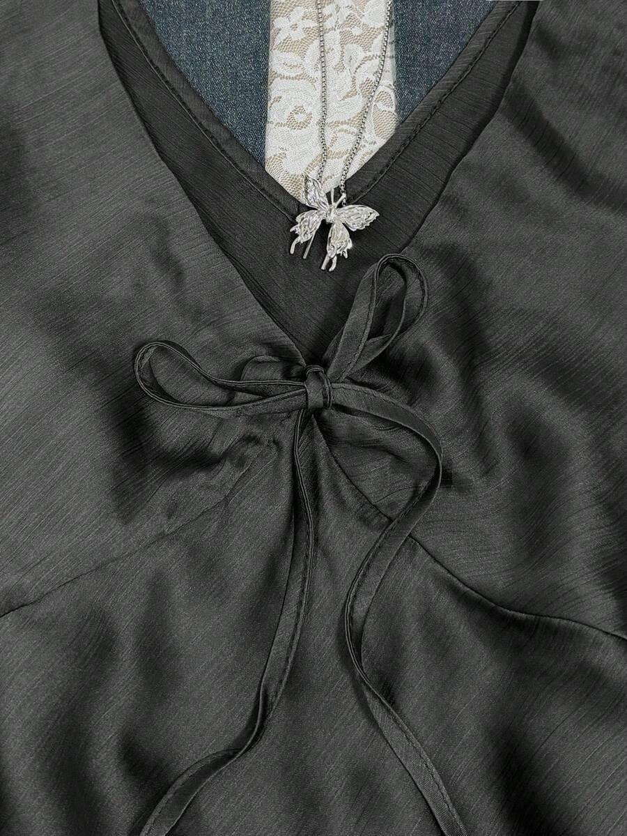 czarny satynowy top