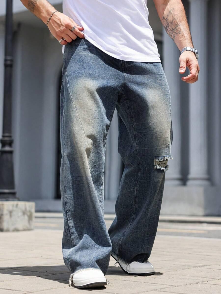 niebieskie spodnie jeans