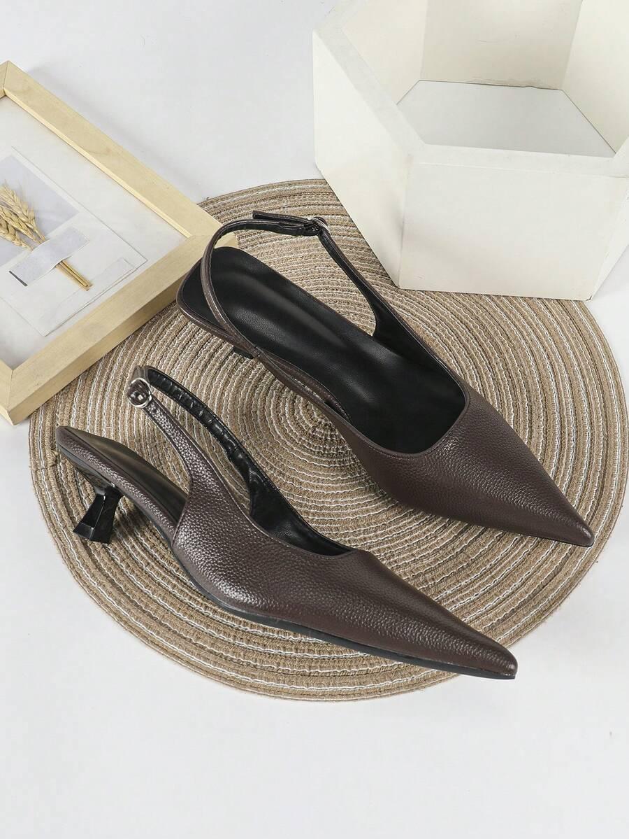 brązowe czółenka szpic