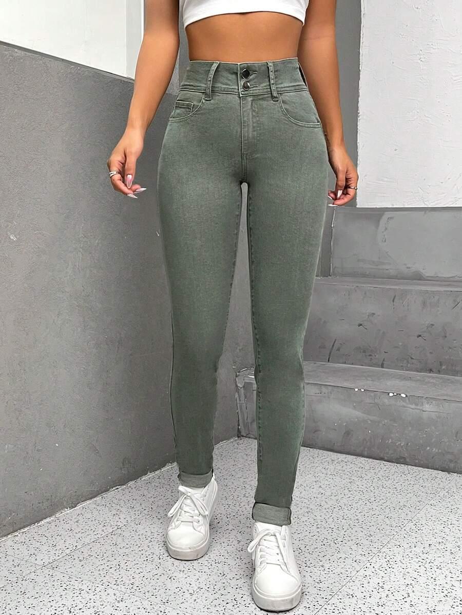 zielone spodnie jeans rurki