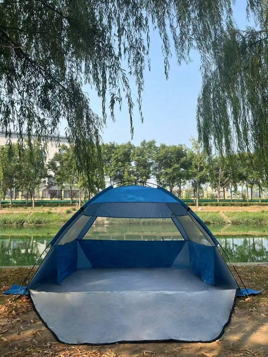 niebieski namiot plażowy