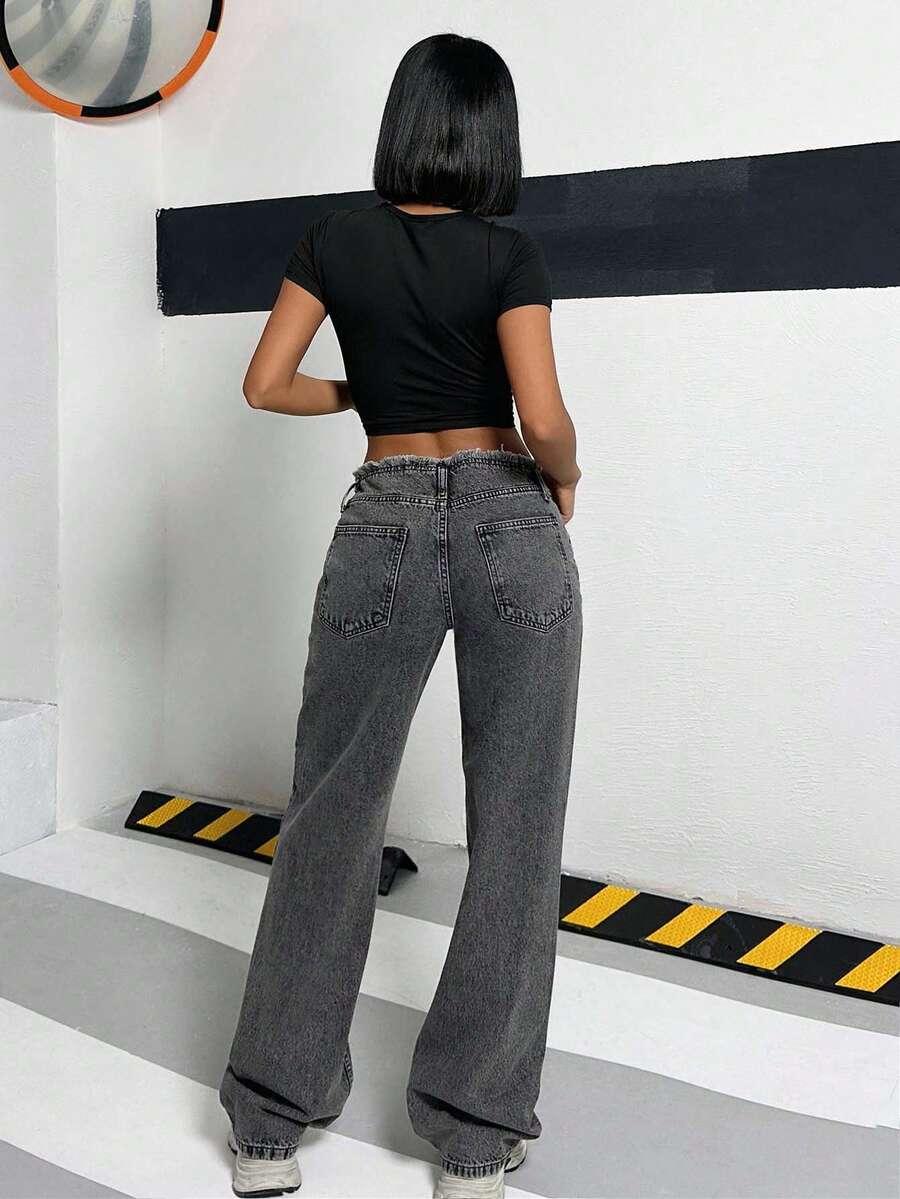 szare spodnie jeans
