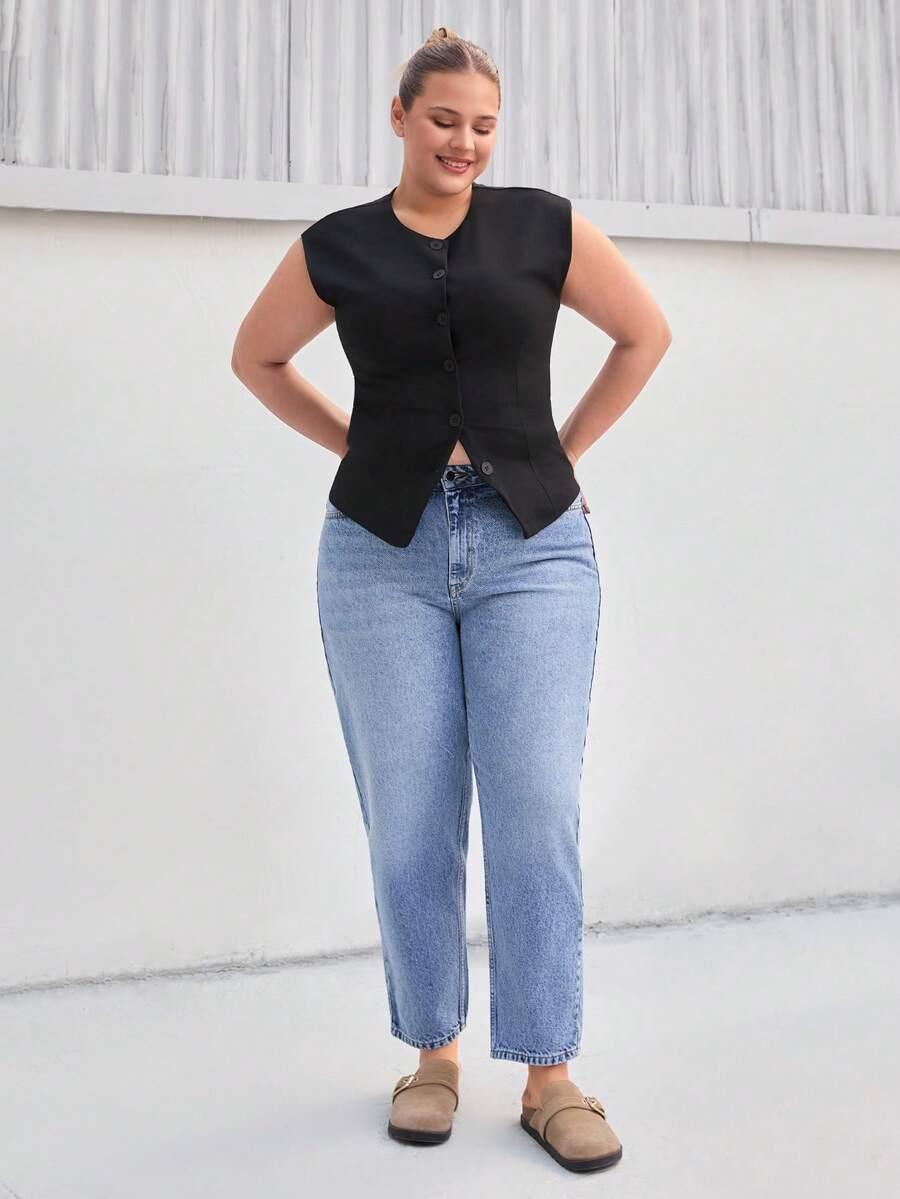 niebieskie jeansy kieszenie 