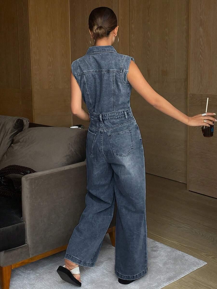 niebieski kombinezon jeans