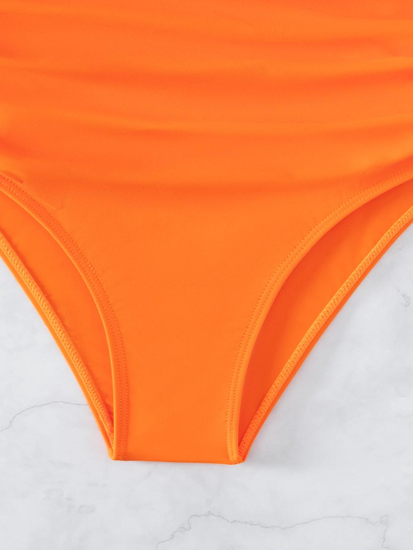 DÓŁ OD BIKINI