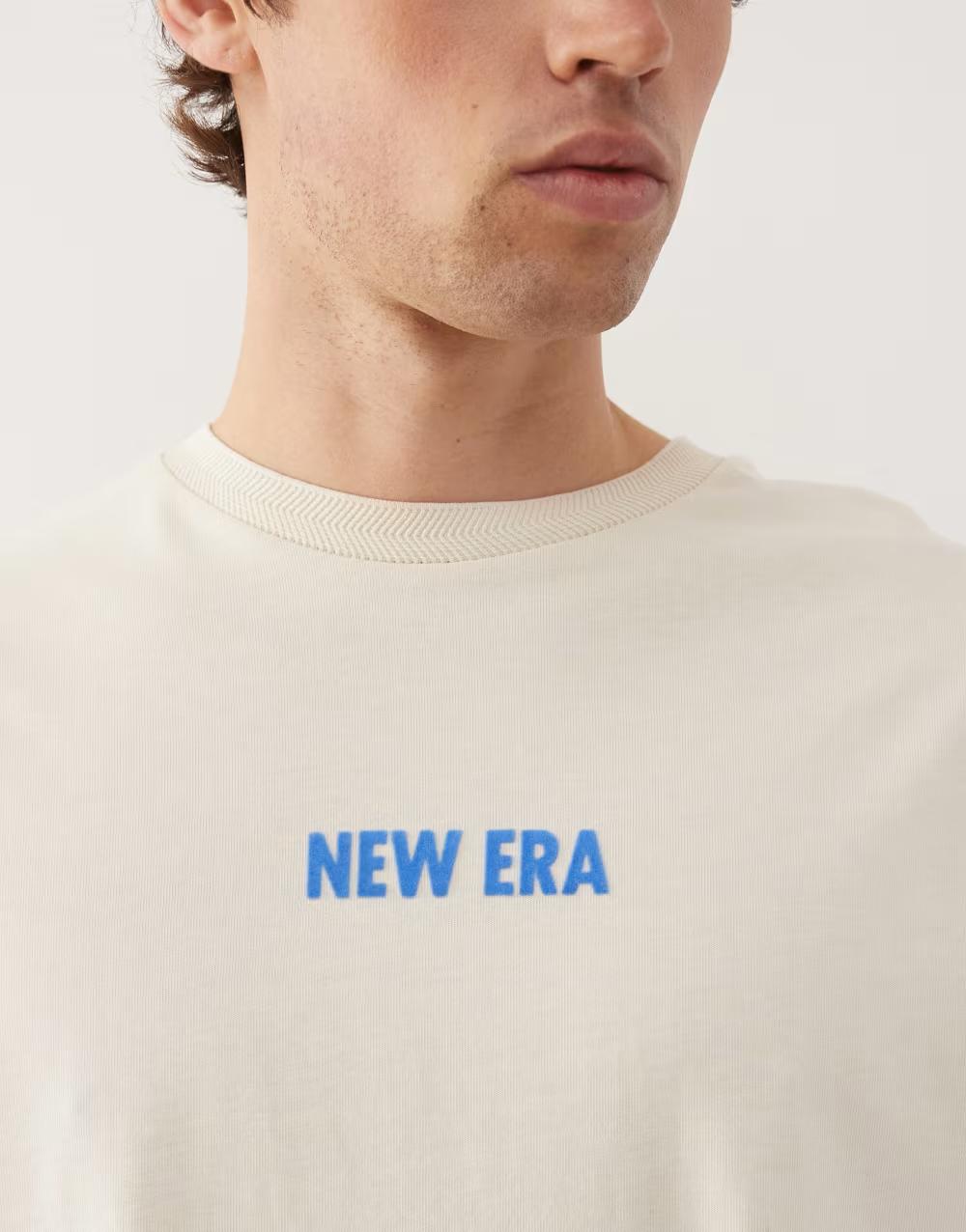 beżowy t-shirt nadruk
