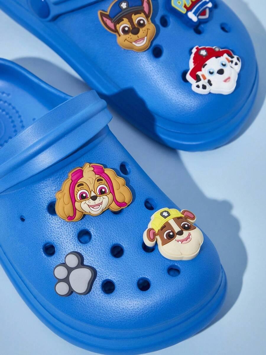NIEBIESKIE KLAPKI ZDOBIENIE