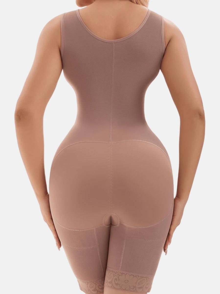 KOMBINEZON MODELUJĄCY SYLWETKĘ 