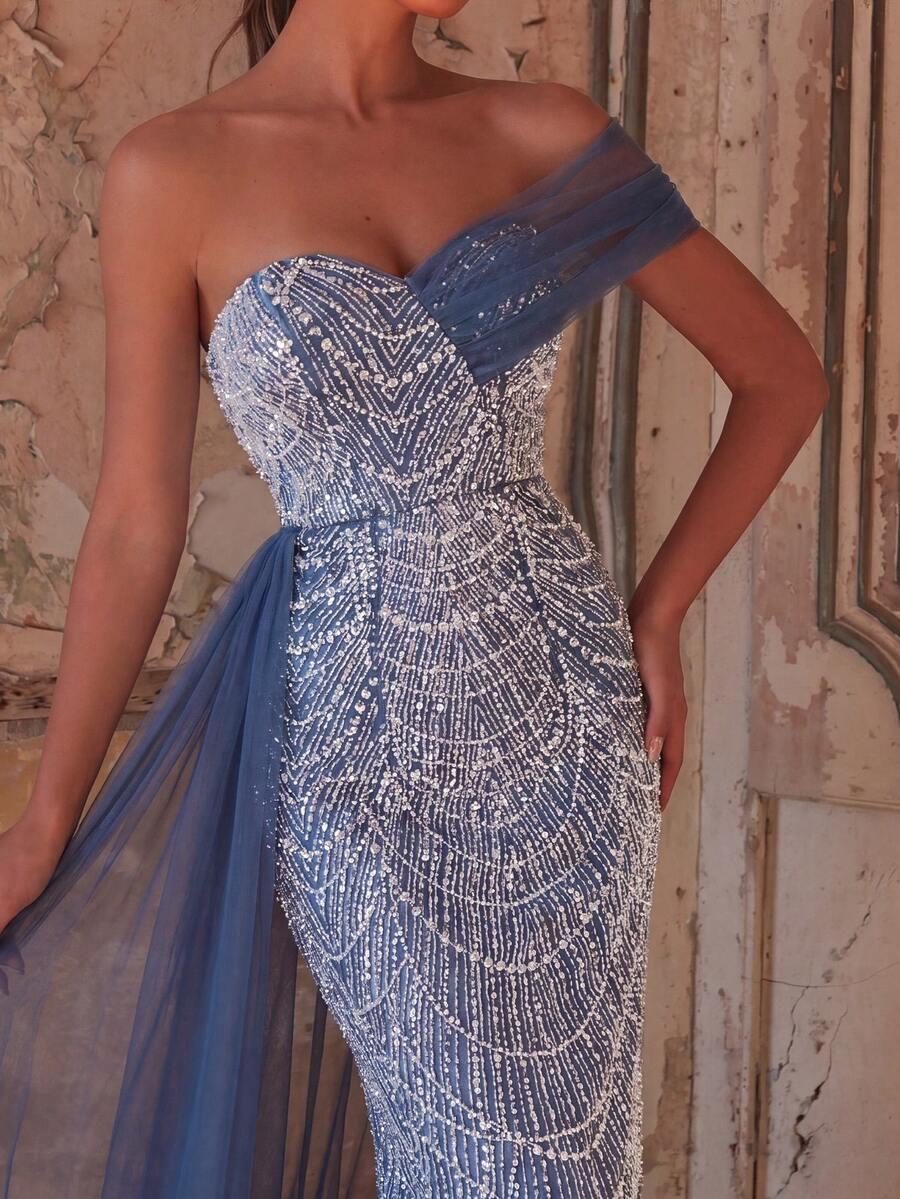 niebieska maxi sukienka zdobienie