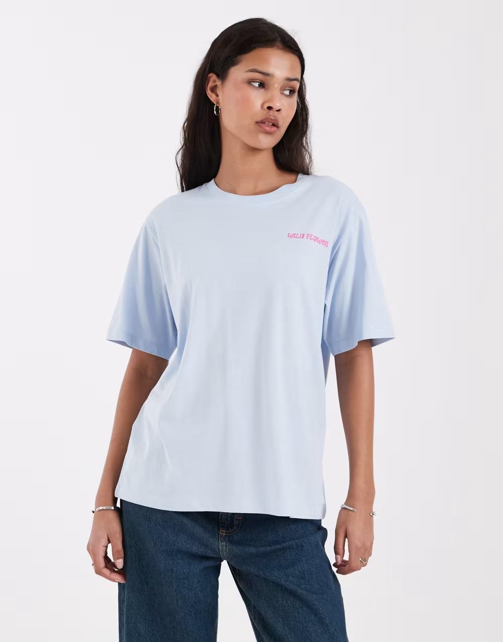 NIEBIESKI T-SHIRT OKRĄGŁY DEKOLT NADRUK