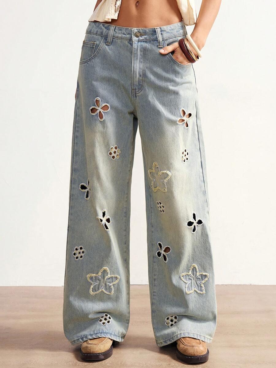 niebieskie jeansy kwiaty