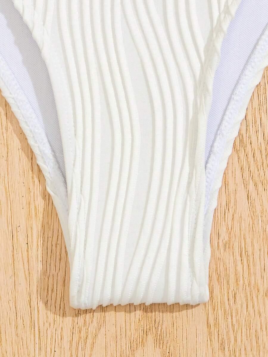 BIAŁY DWUCZĘŚCIOWY STRÓJ KĄPIELOWY