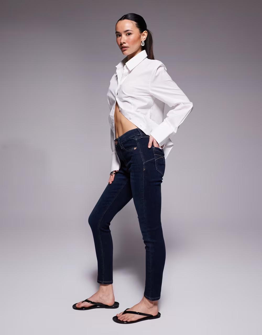 spodnie jeans prosta nogawka