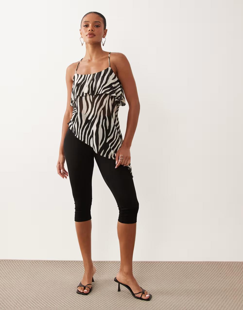 asymetryczny top animal print