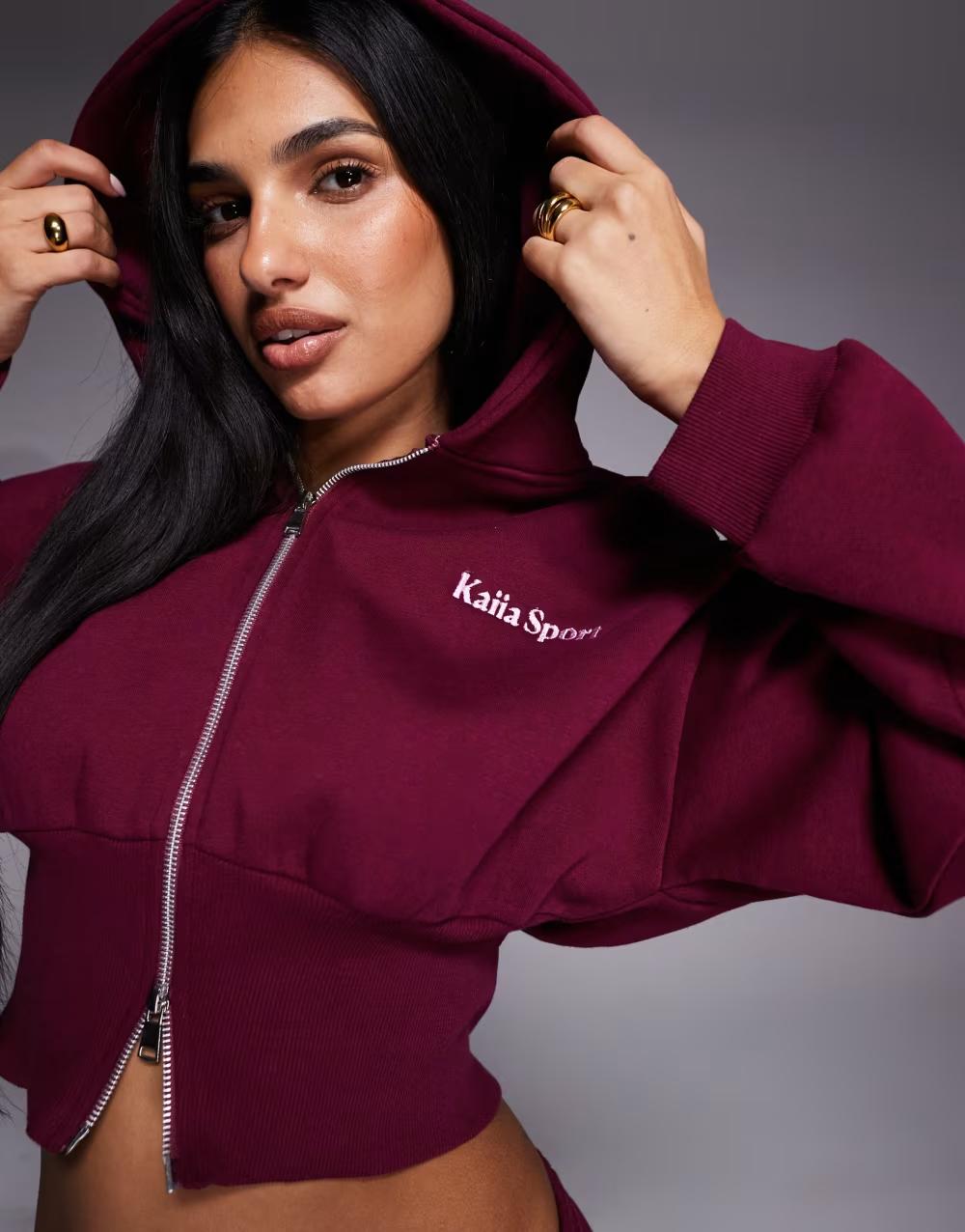 bordowa bluza kaptur zamek logo