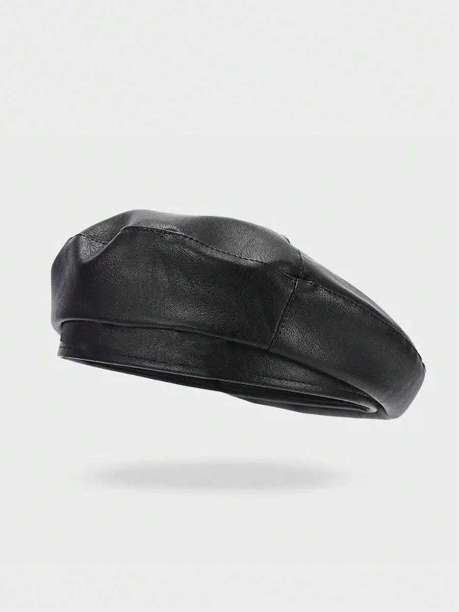 czarny beret imitacja skóry