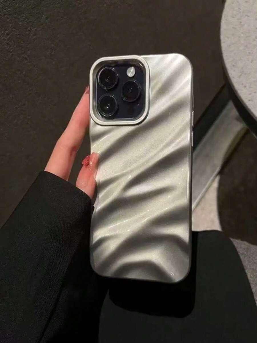 srebrny etui na telefon iPhone 15 Pro