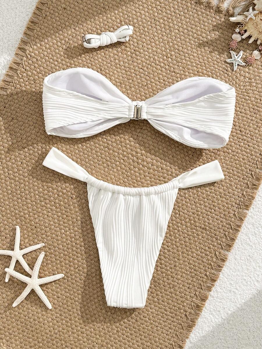 biały dół od bikini tekstura