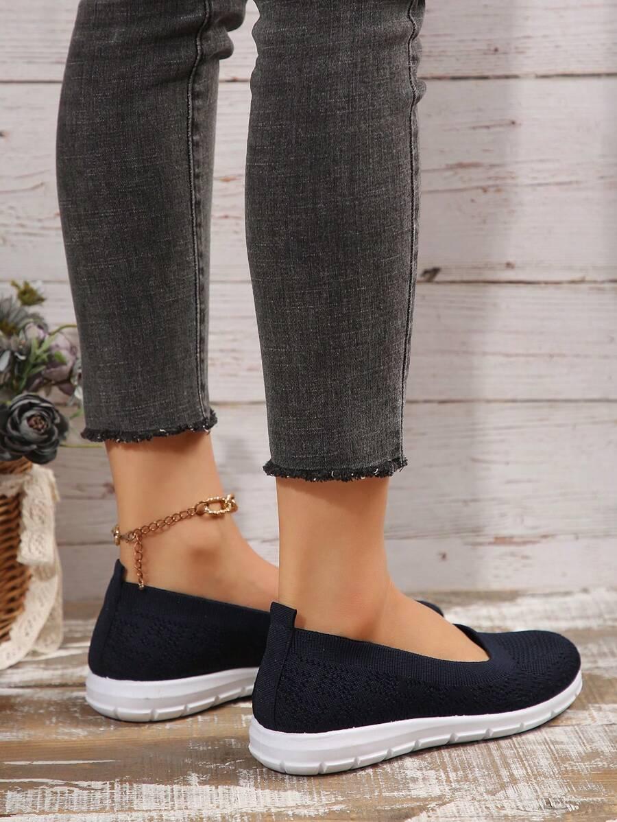 czarne buty sportowe 