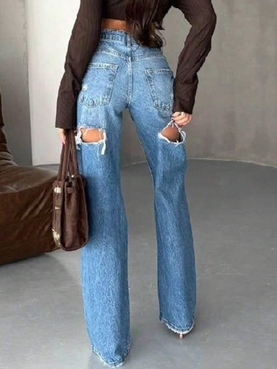 niebieskie spodnie jeans 