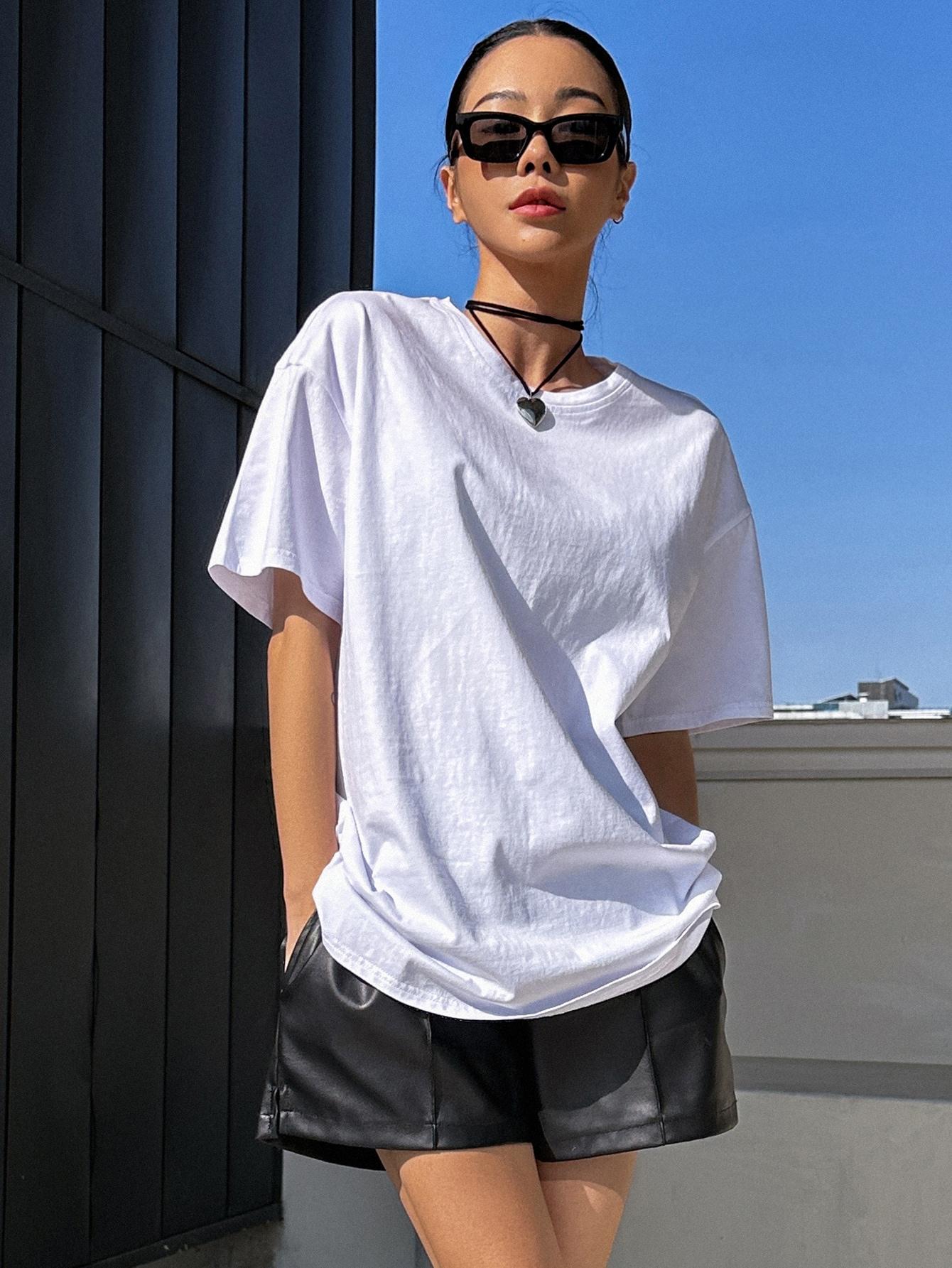 BIAŁY T-SHIRT OKRĄGŁY DEKOLT