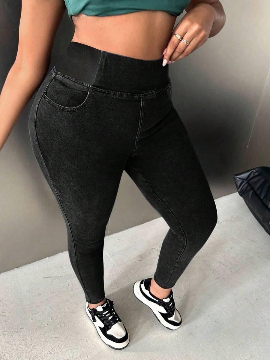 czarne spodnie jeans 