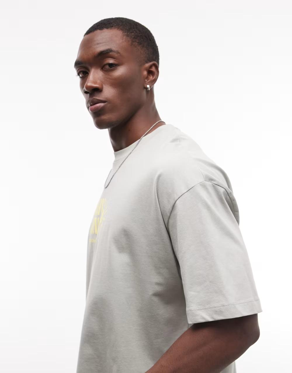 bawełniany T-SHIRT OKRĄGŁY DEKOLT NADRUK havana