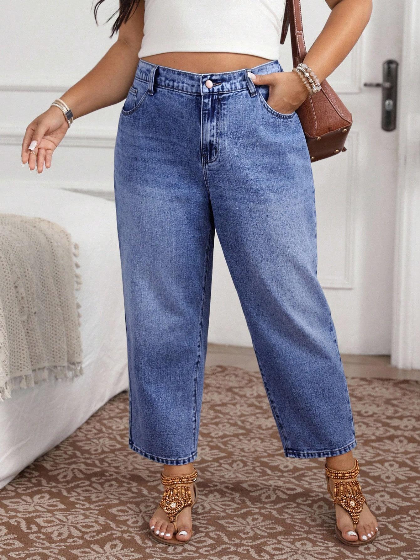 niebieskie jeansy kieszenie
