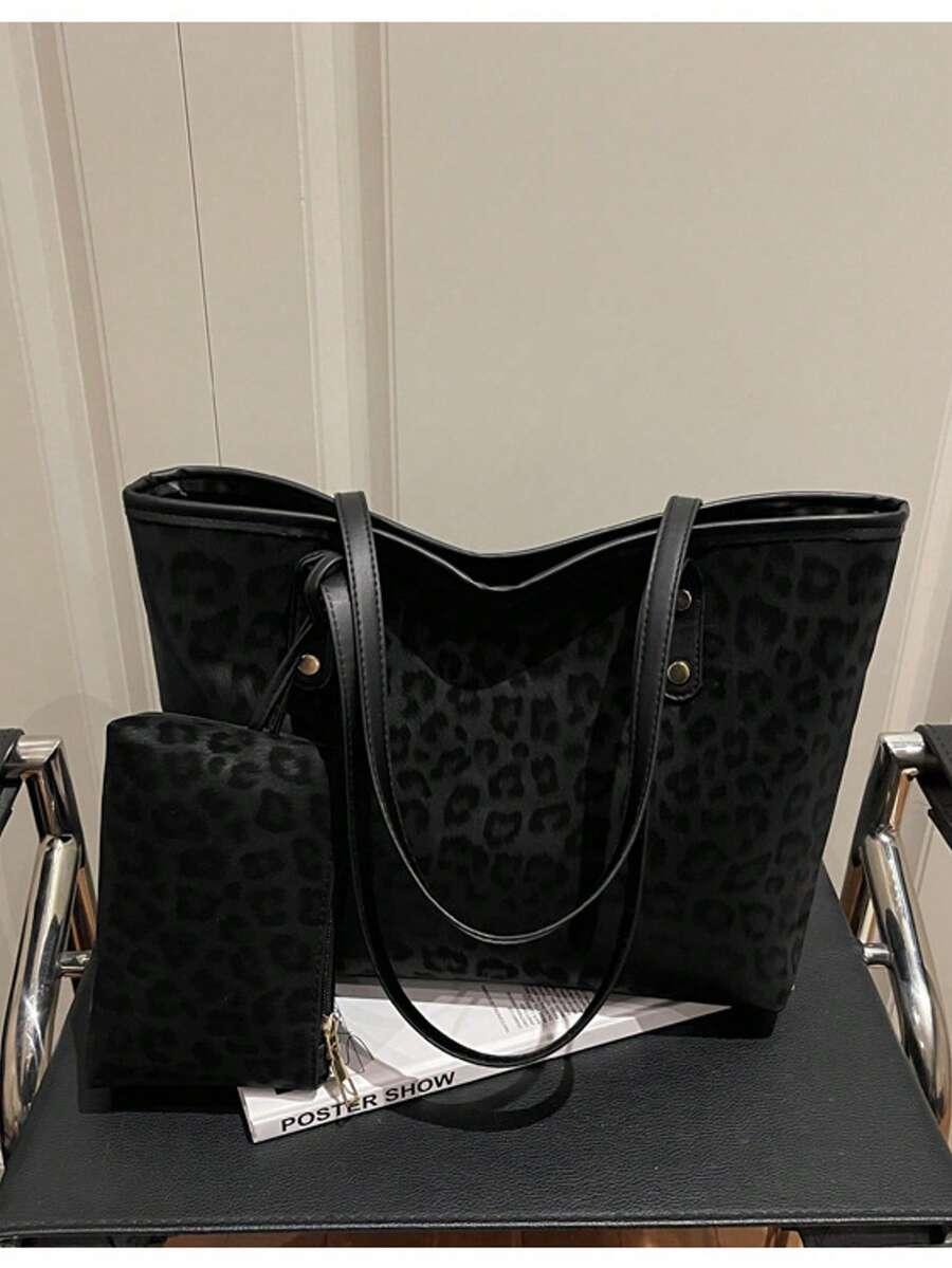 czarna torebka animal print