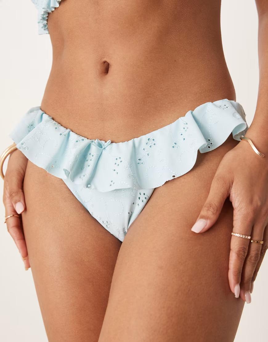 niebieski dół od bikini falbana haft