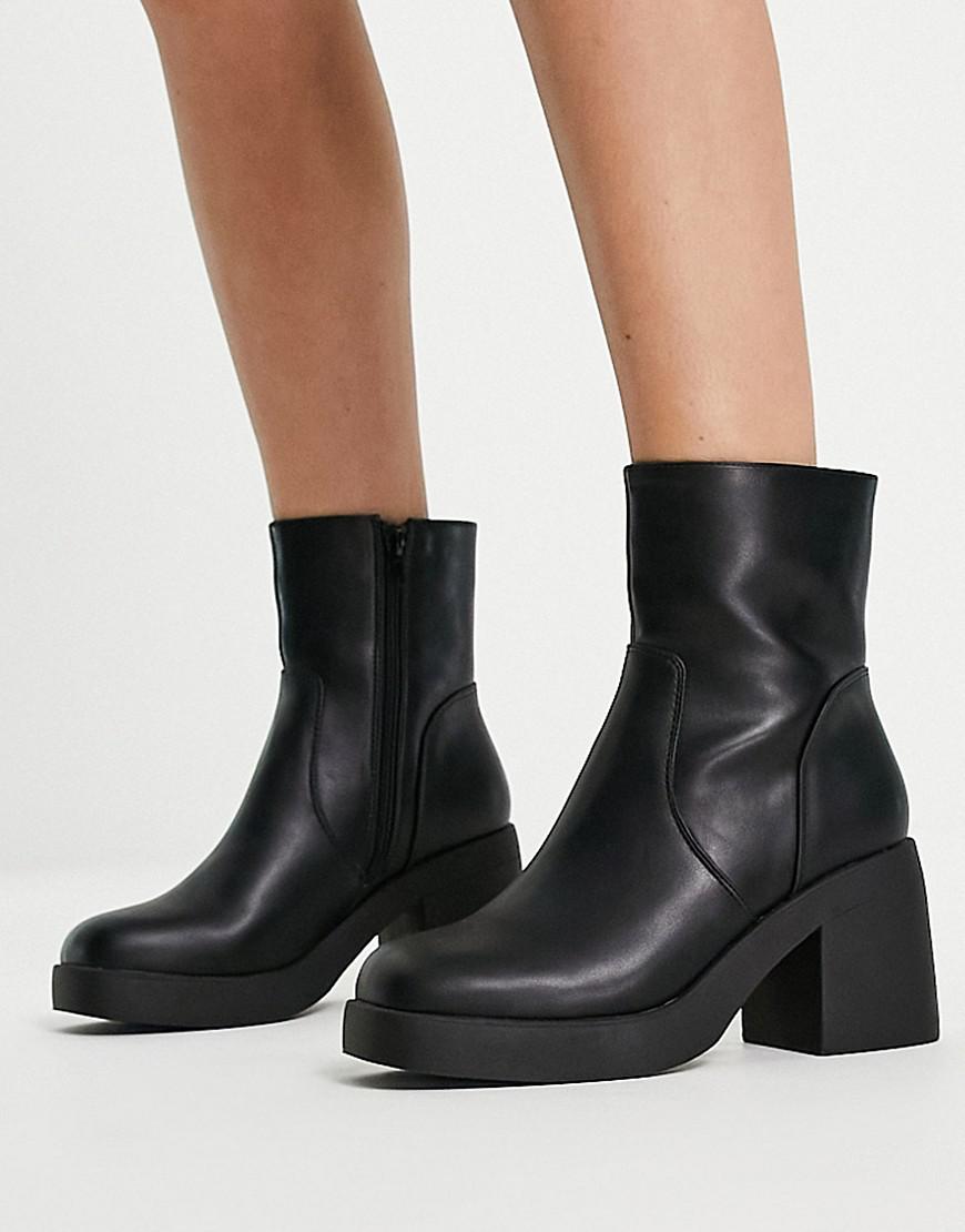 czarne botki imitacja skóry zamek