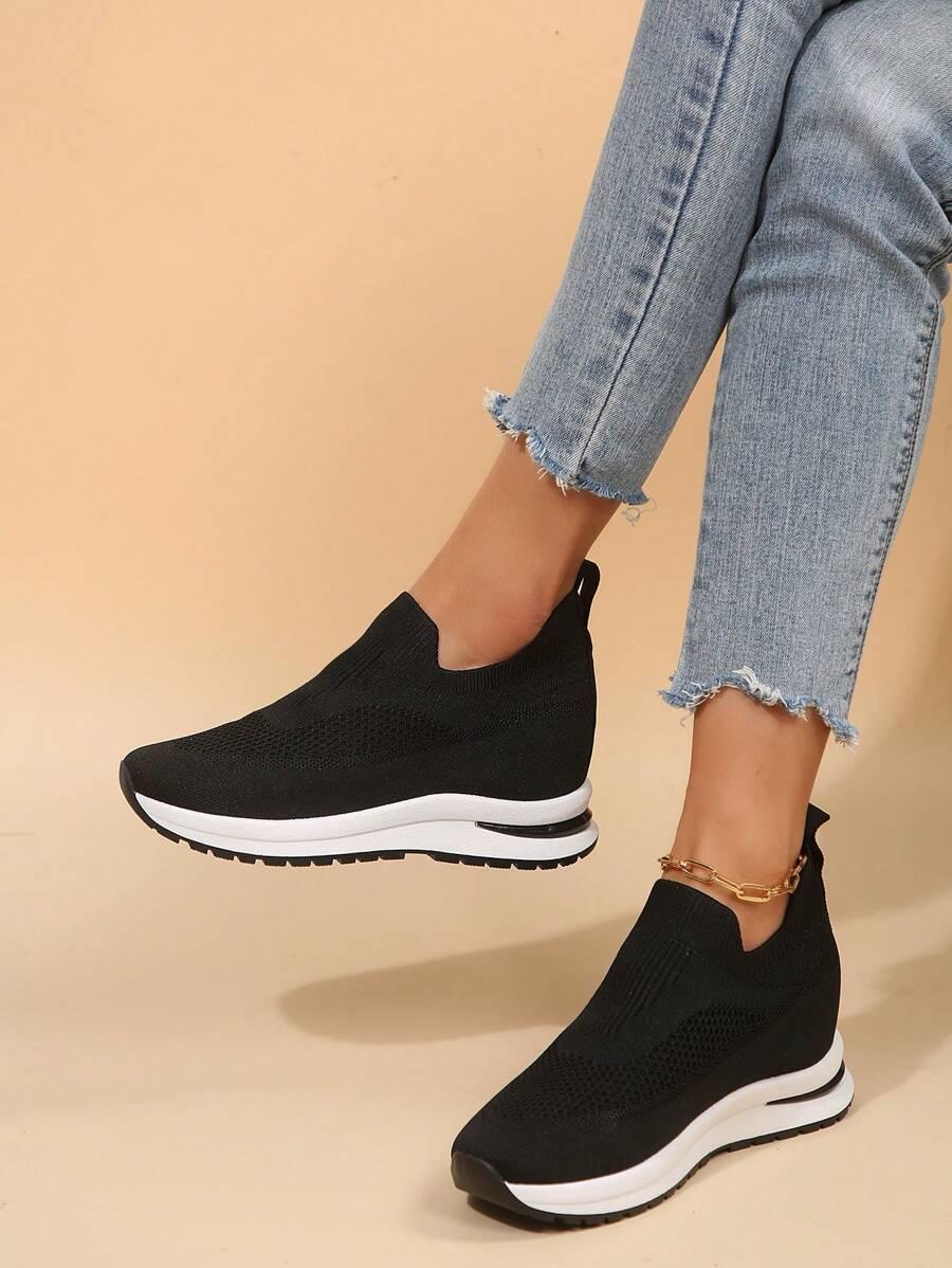 czarne wsuwane buty