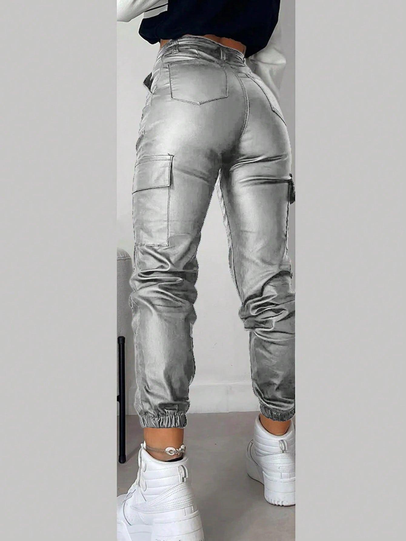 srebrne spodnie joggery