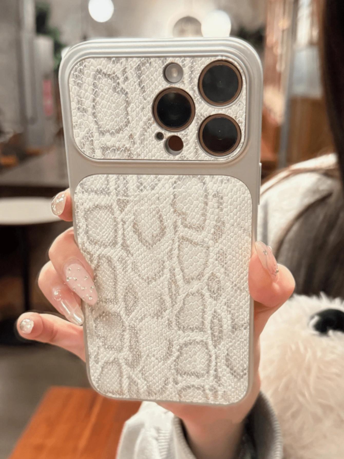 etui na telefon animal print iphone 14