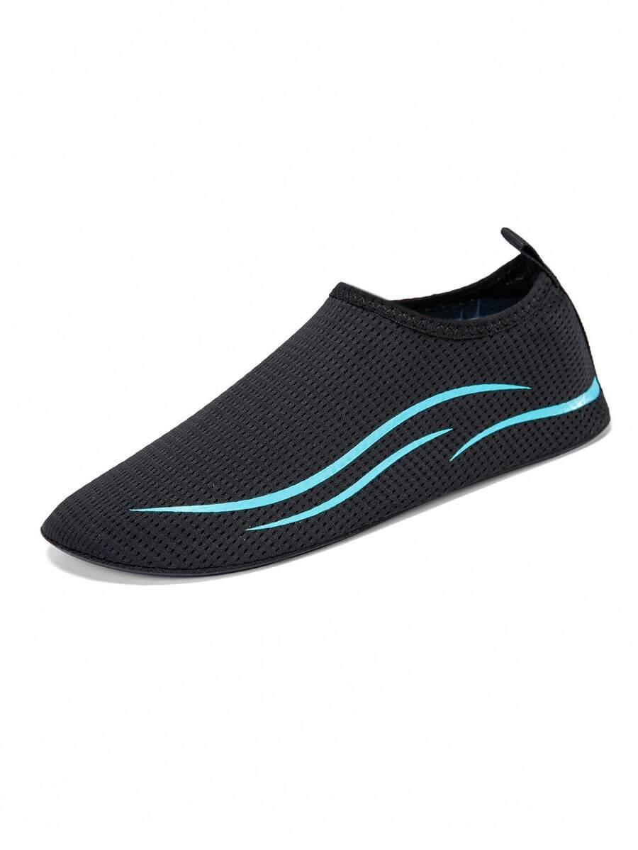 CZARNE BUTY NA PLAŻĘ