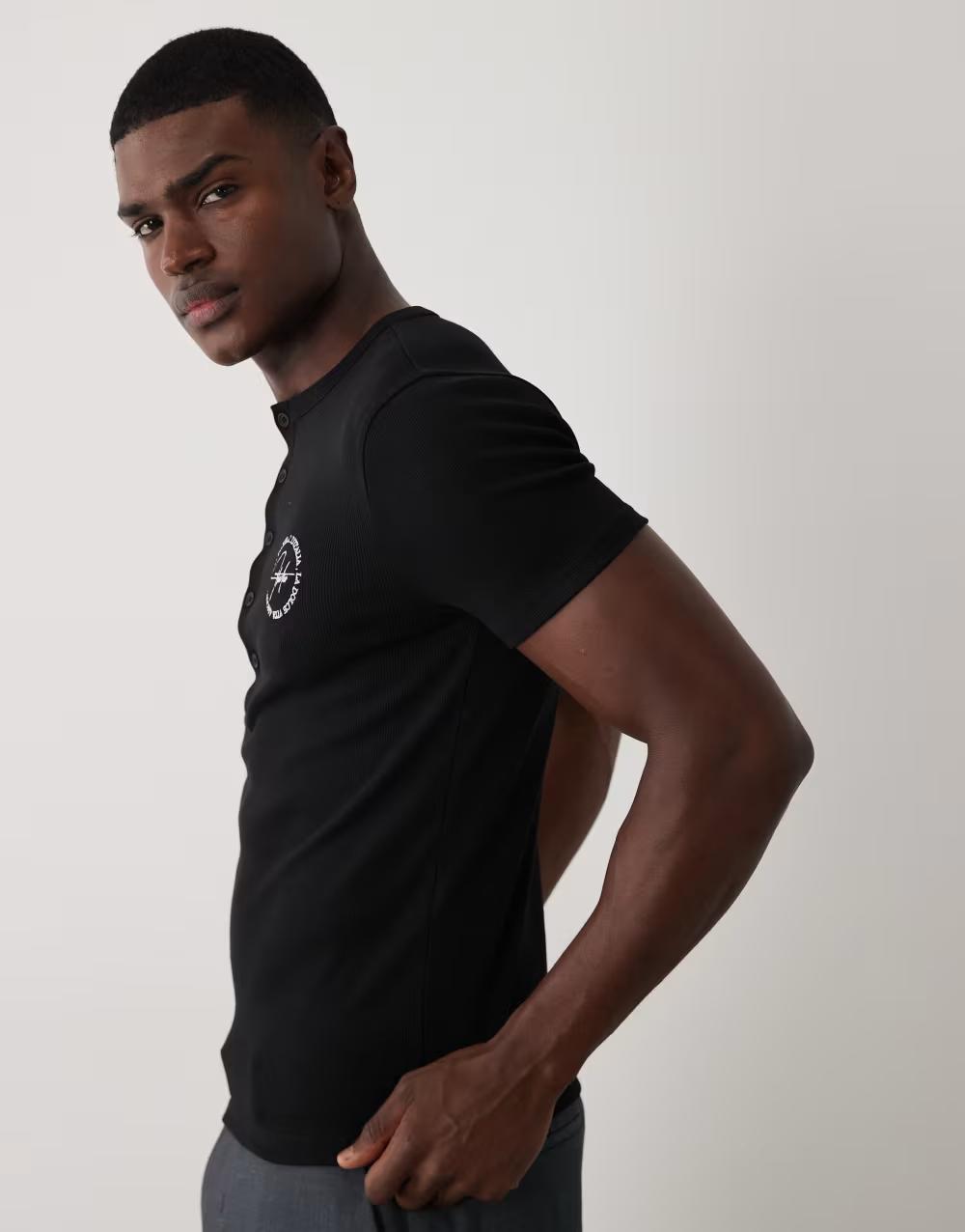 CZARNY  T-SHIRT BASIC