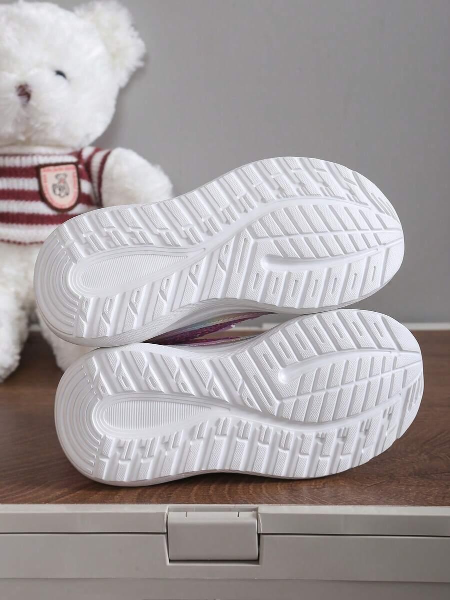 buty sportowe zdobinie 