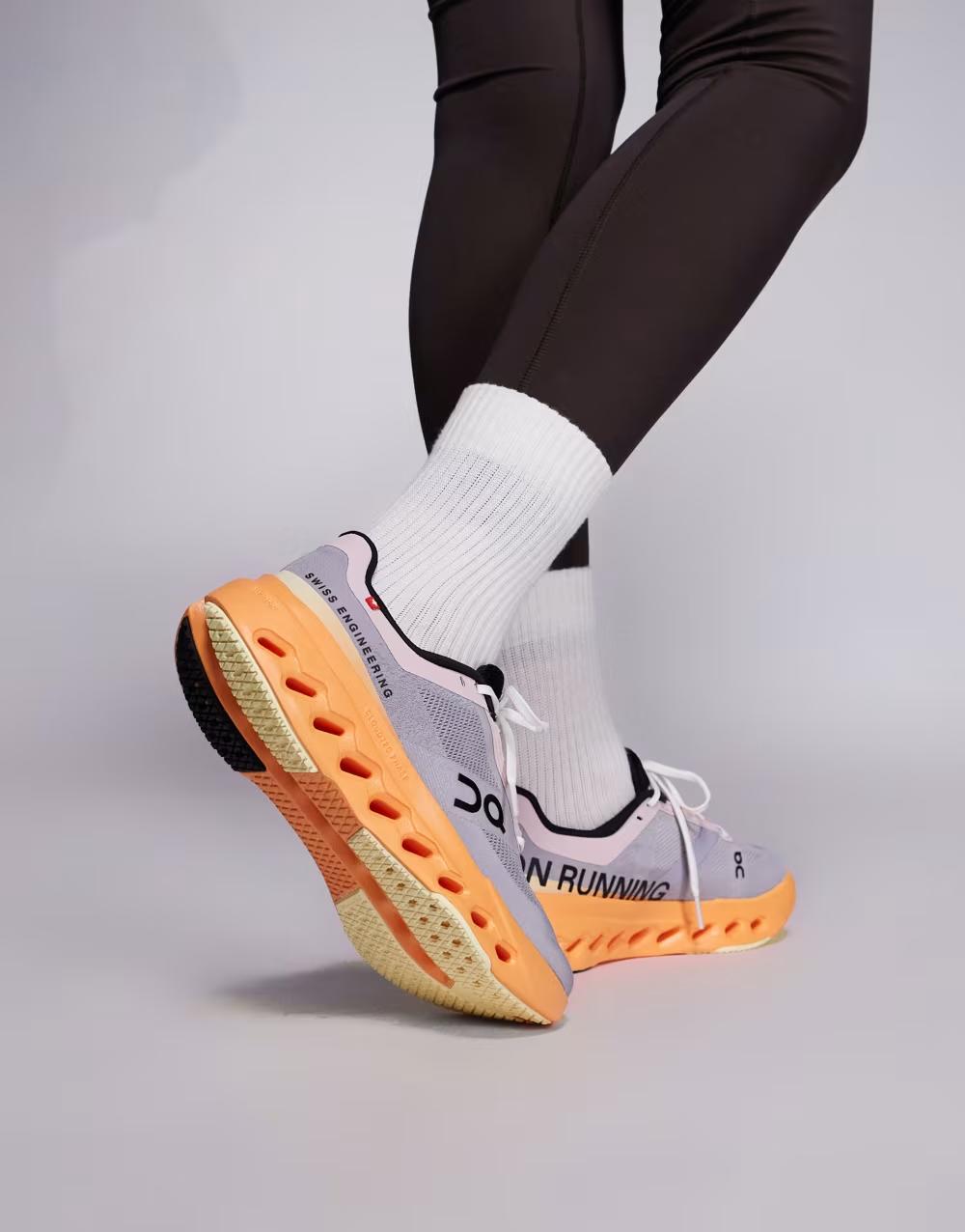 BUTY SPORTOWE SZNUROWANE LOGO