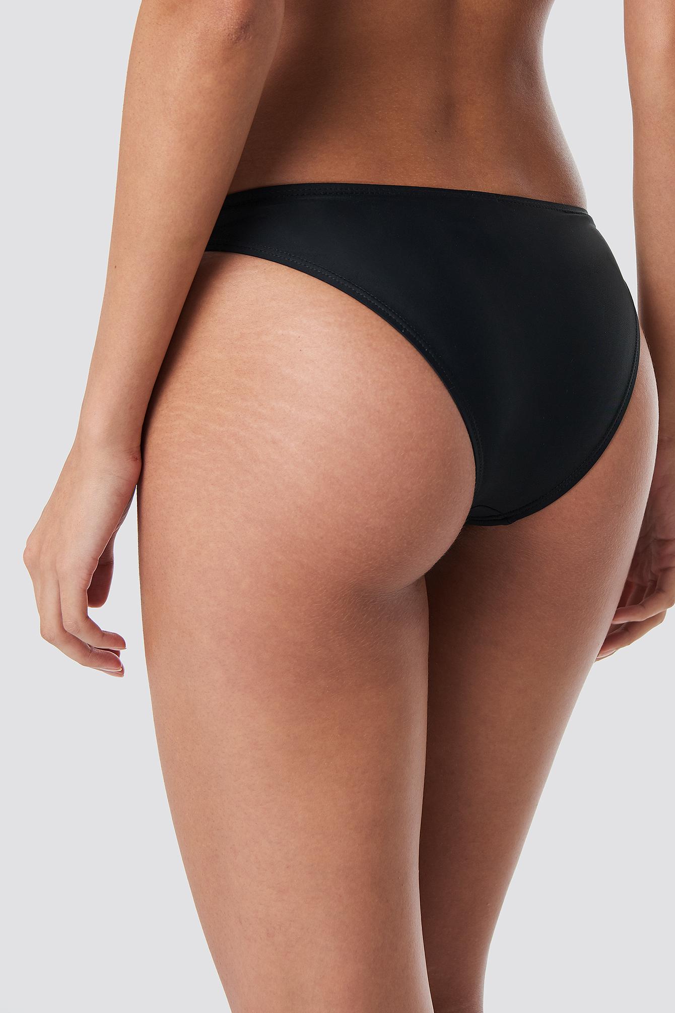 DÓŁ OD BIKINI