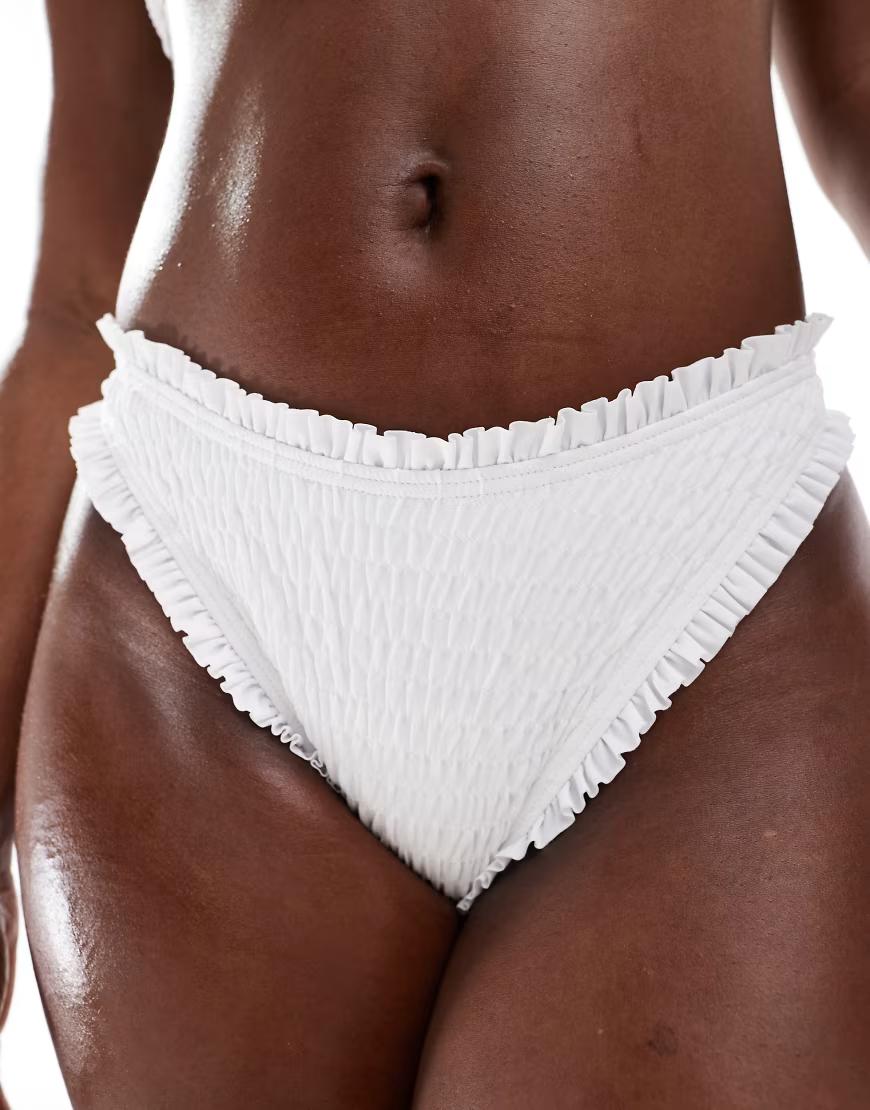 BIAŁY DÓŁ OD BIKINI