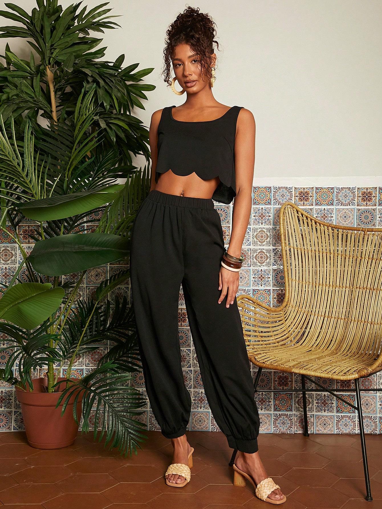 czarny komplet casual crop top spodnie z gumką w pasie