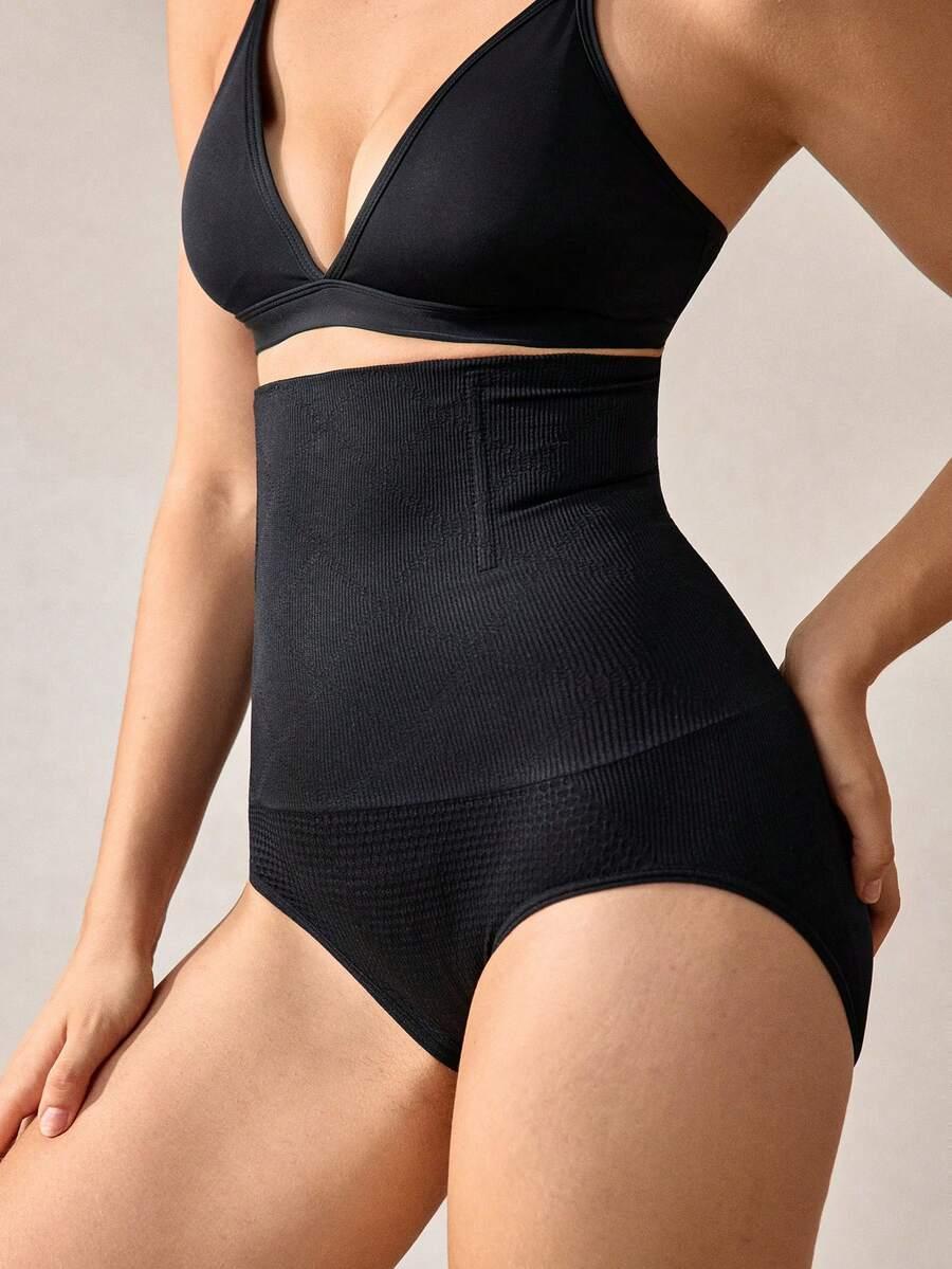 MAJTKI MODELUJĄCE Z WYSOKIM STANEM figi