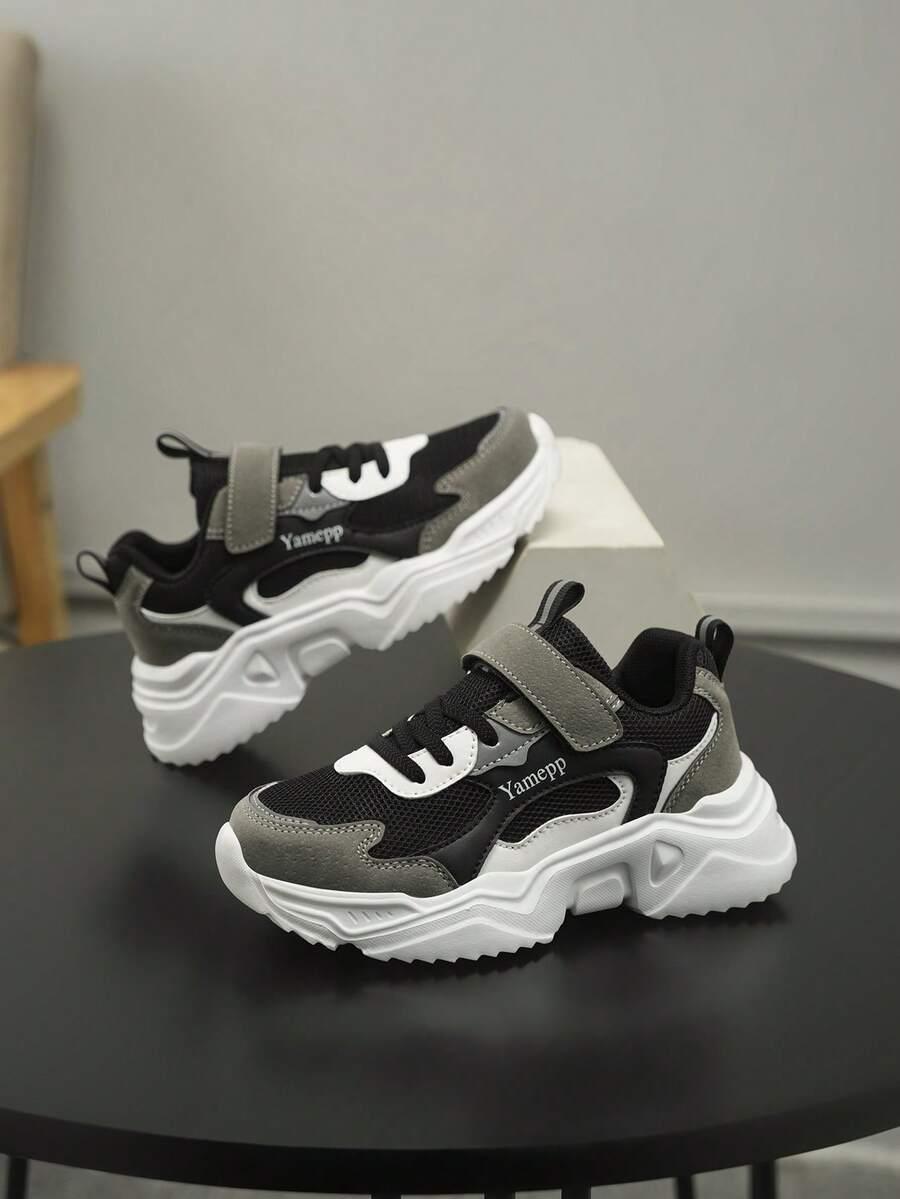 BUTY SPORTOWE RZEPY