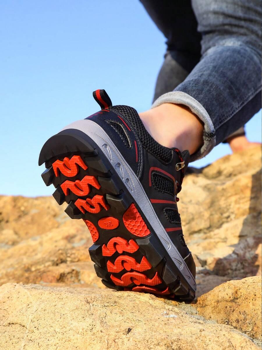czarne buty trekkingowe