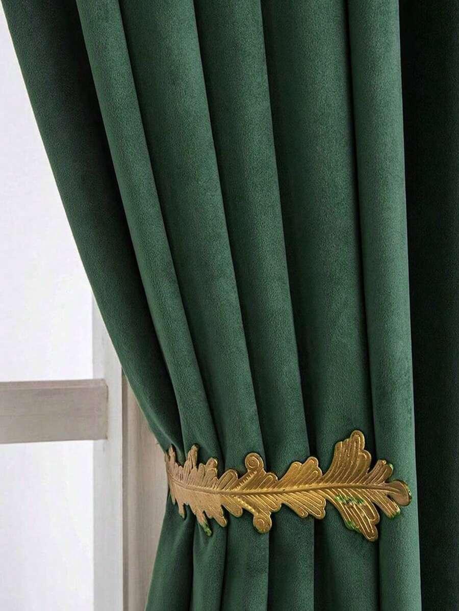 ZIELONA ZASŁONA NA OKNO