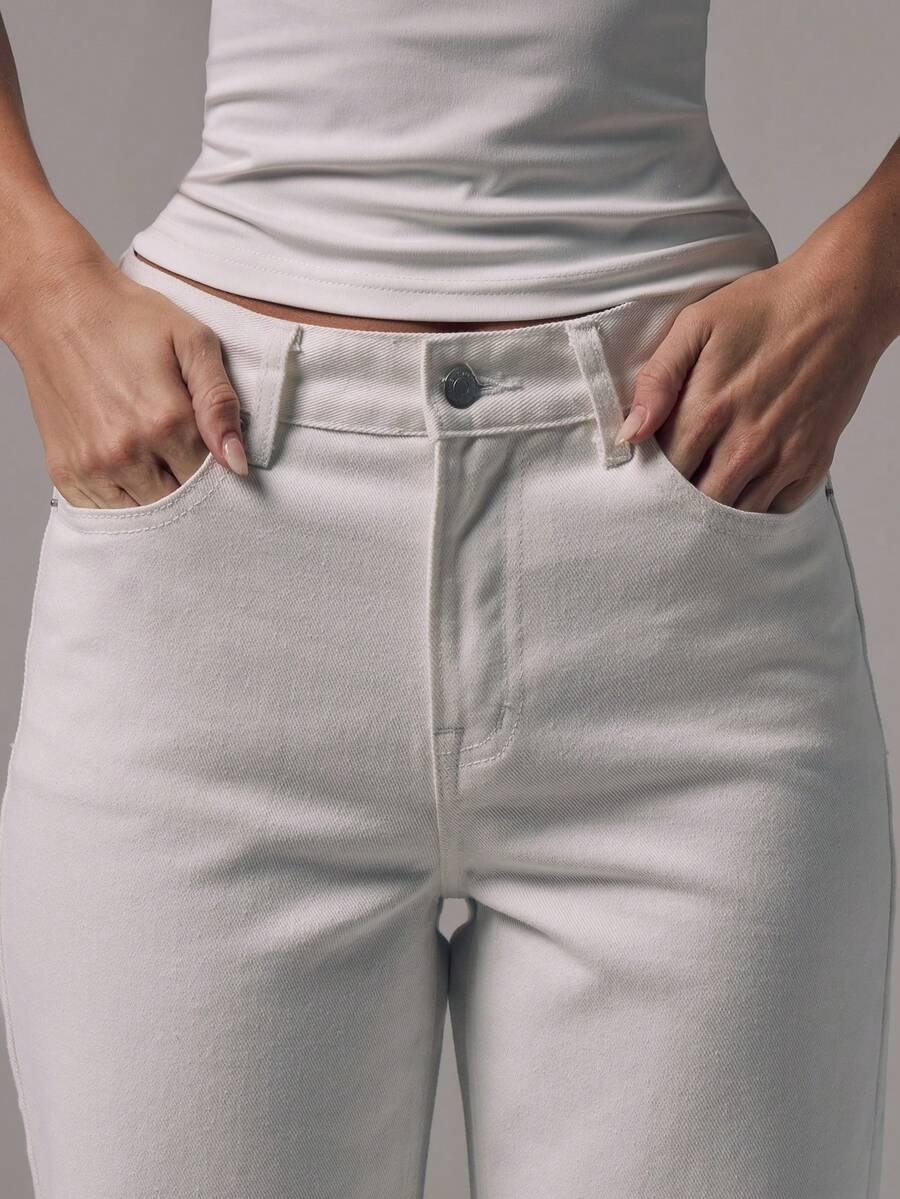 BIAŁE SPODNIE JEANS